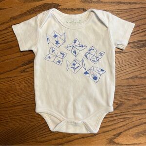 Eleventy Five Ivory Bodysuit with Blue Design size 6-12 mo